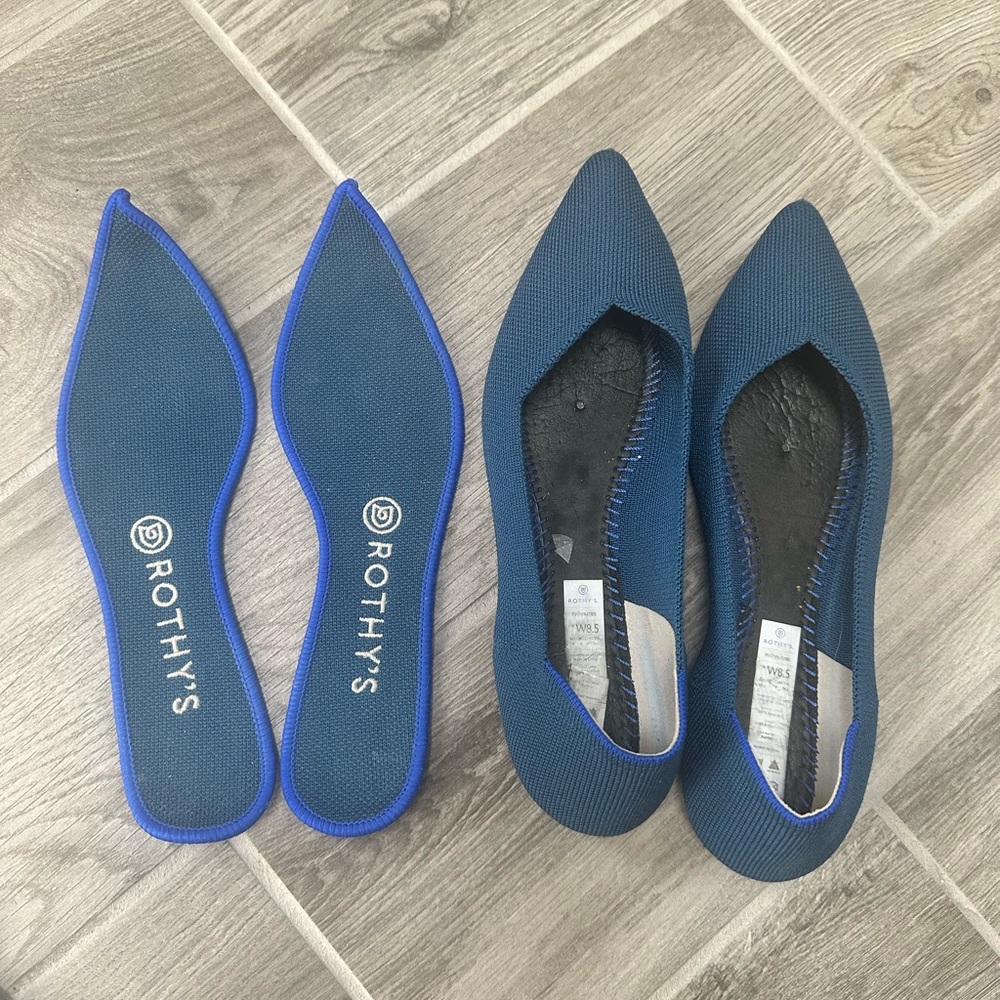 Rothys 8.5W . In perfect condition. - Picture 2 of 6